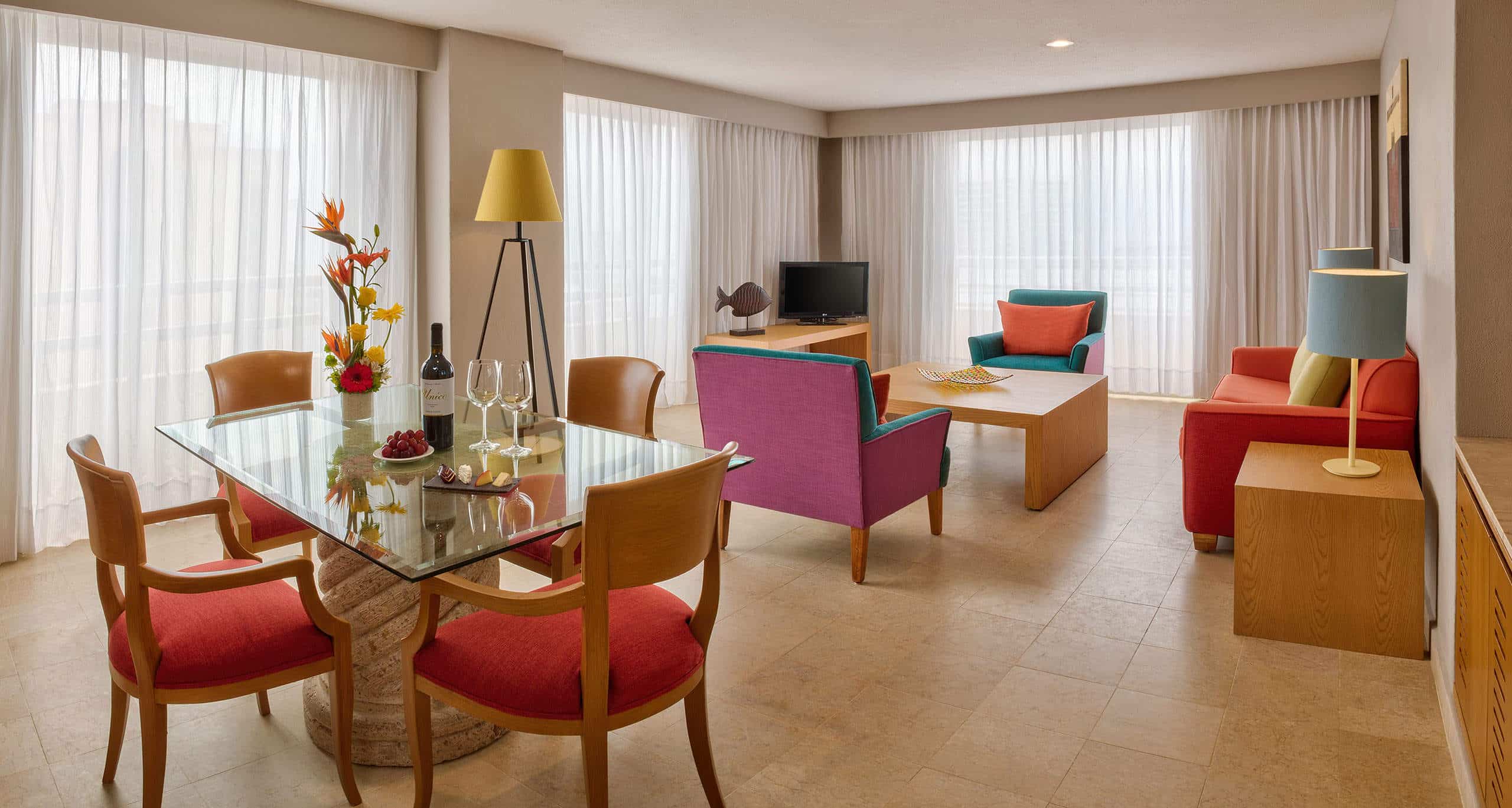 Master suite from Galeria Plaza Veracruz hotel